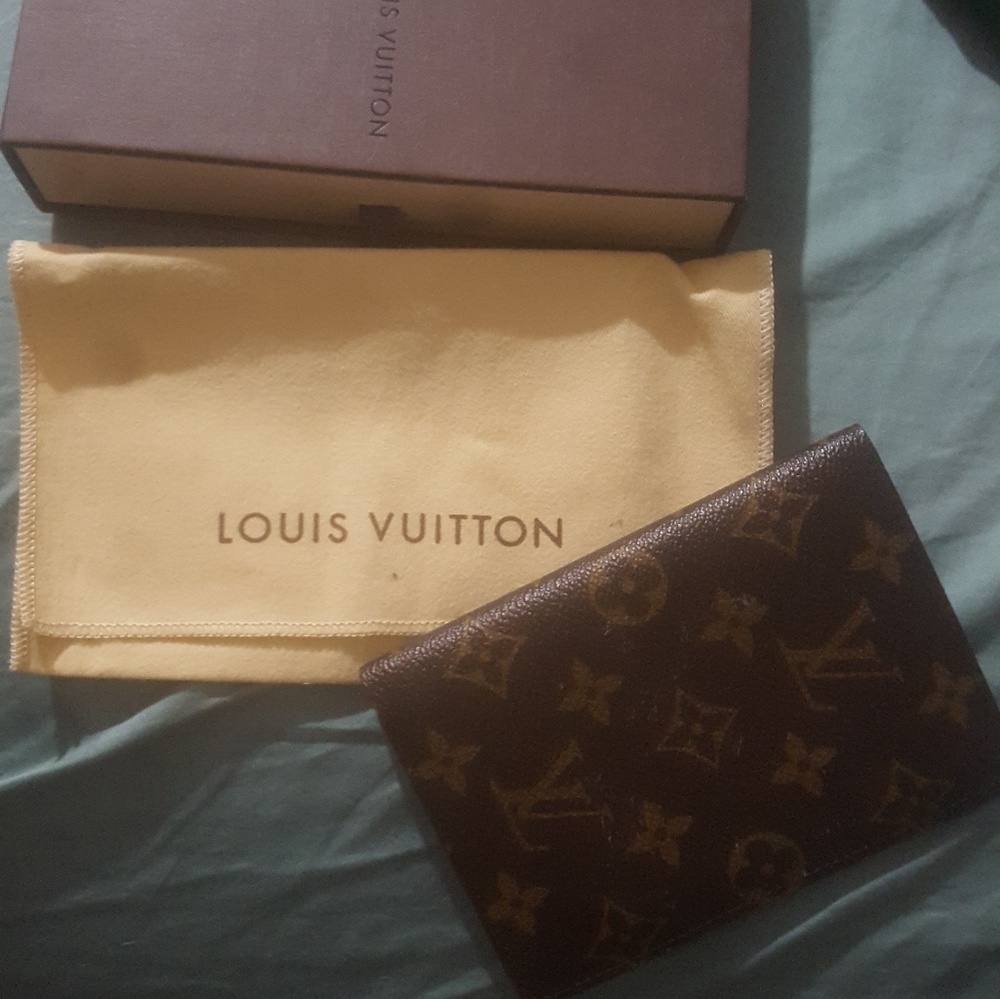 Mens louis vuitton leather wallet